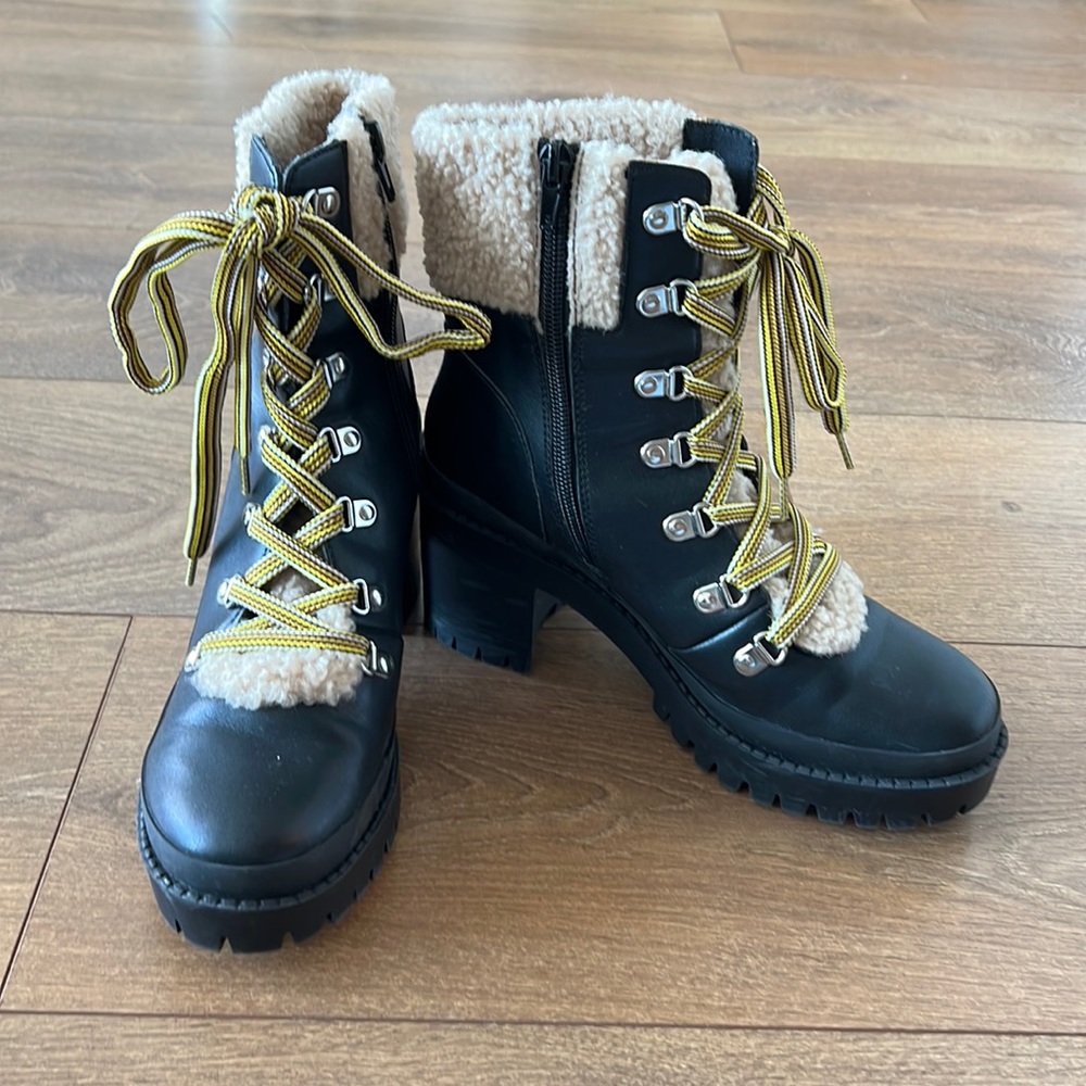 Steve Madden Boots